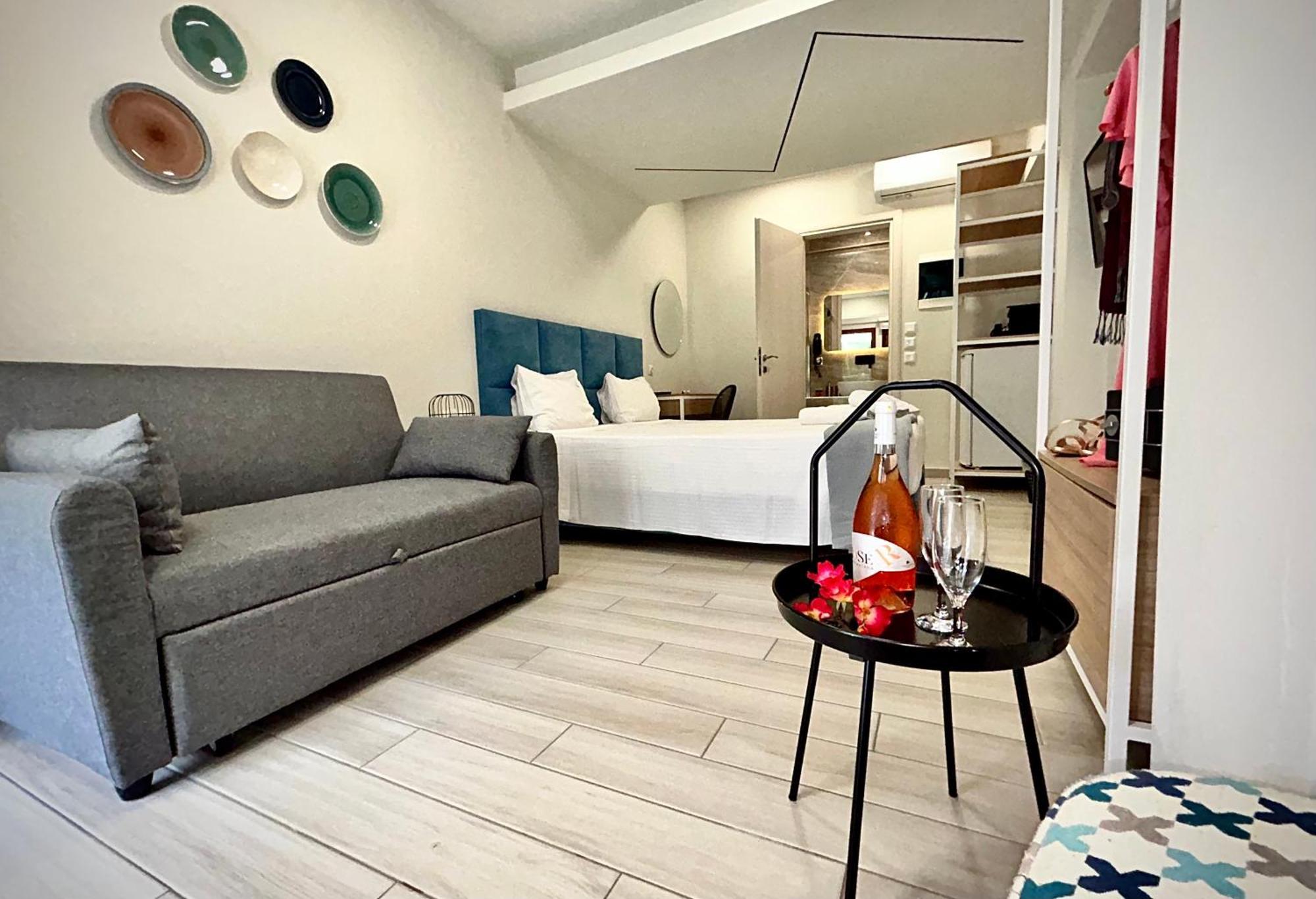 Porto Portes Suites Néa Potídea Kültér fotó