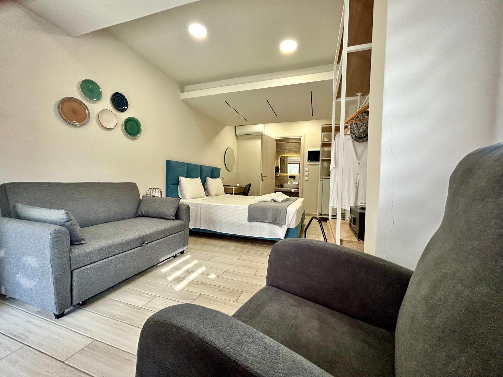 Porto Portes Suites Néa Potídea Kültér fotó