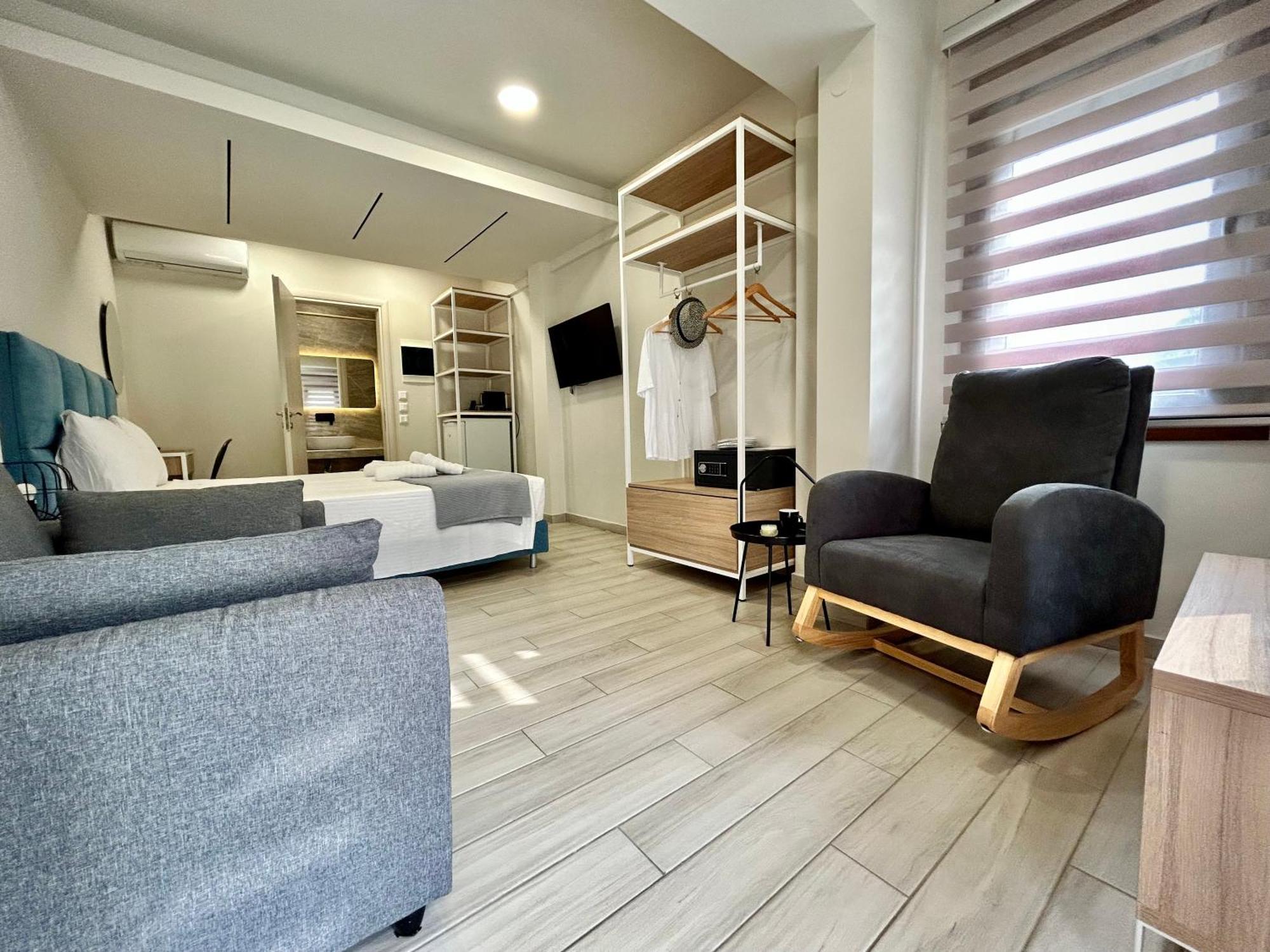 Porto Portes Suites Néa Potídea Kültér fotó